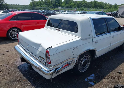 1989 Chrysler New Yorker C-Body Landau z USA, uszkodzony, nr VIN 1C3BC6630KD547127